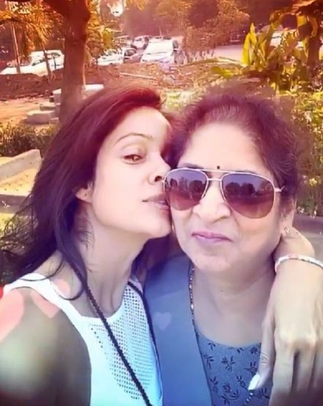 Vidya Malvade With Her Mother