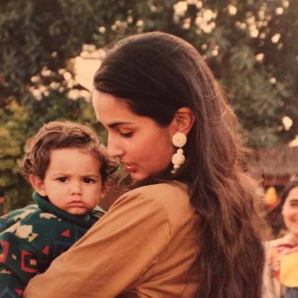 Chilhood picture of Arjan Singh Dugal with mother Simar Dugal