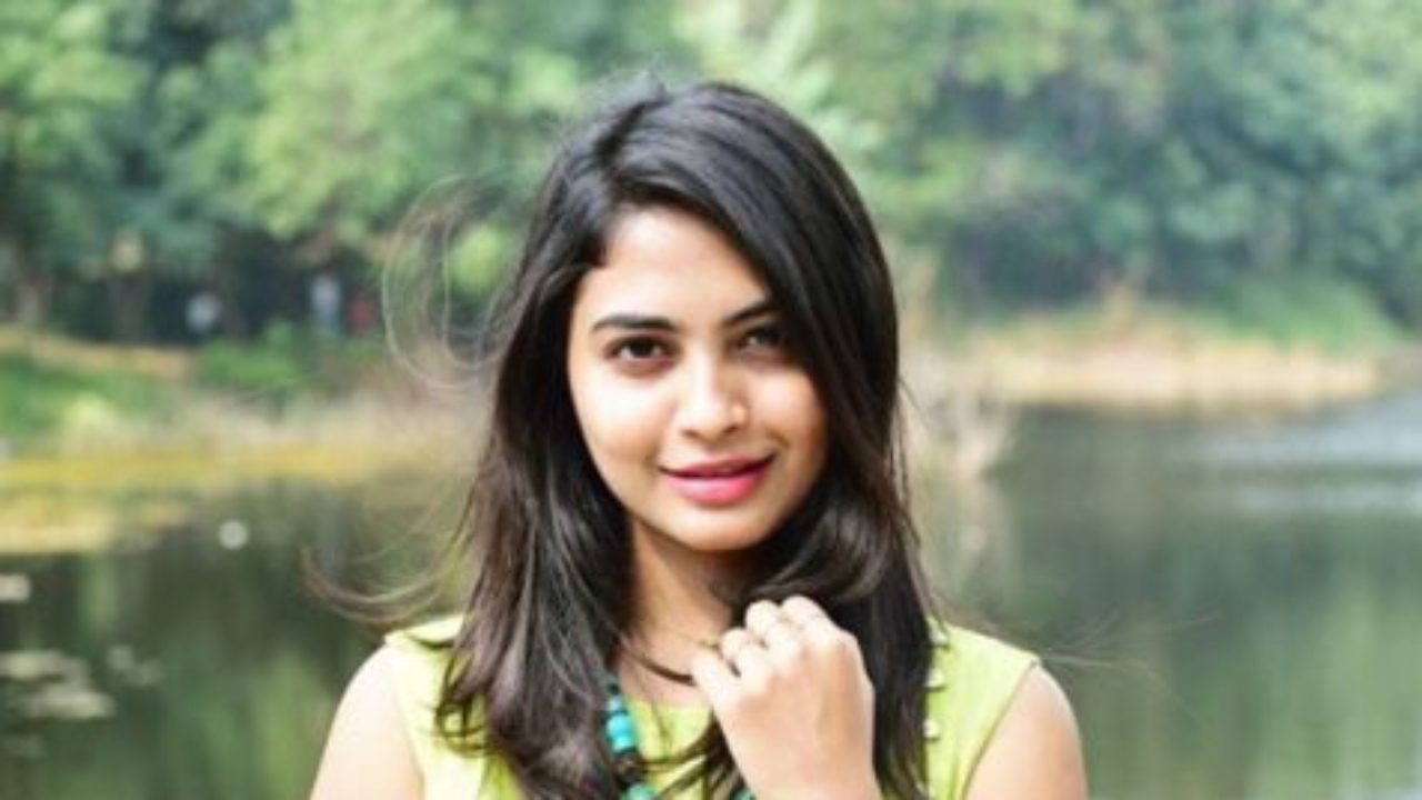 Alekhya Harika (Bigg Boss Telugu) Age, Height, Boyfriend, Family, Biography & More » StarsUnfolded