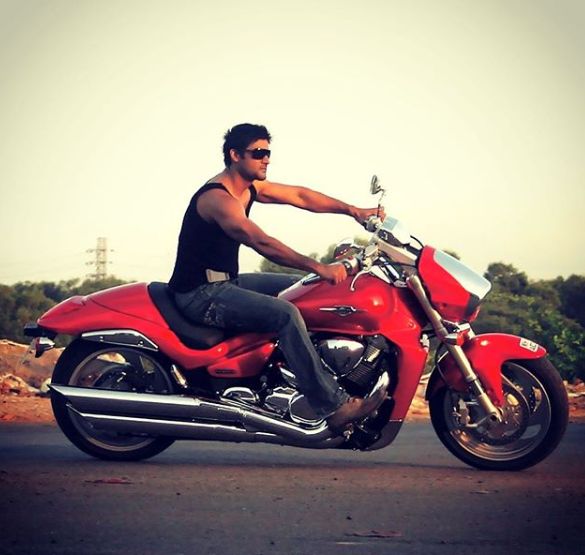 Manav Gohil riding his bike