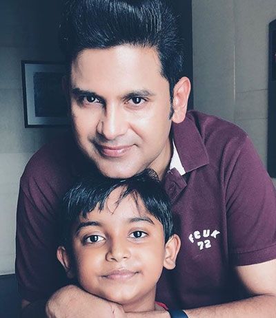 Manoj Muntashir with his Son