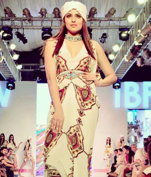 Nashpreet Kaur walking the ramp for Indian Beach Fashion Week 2015