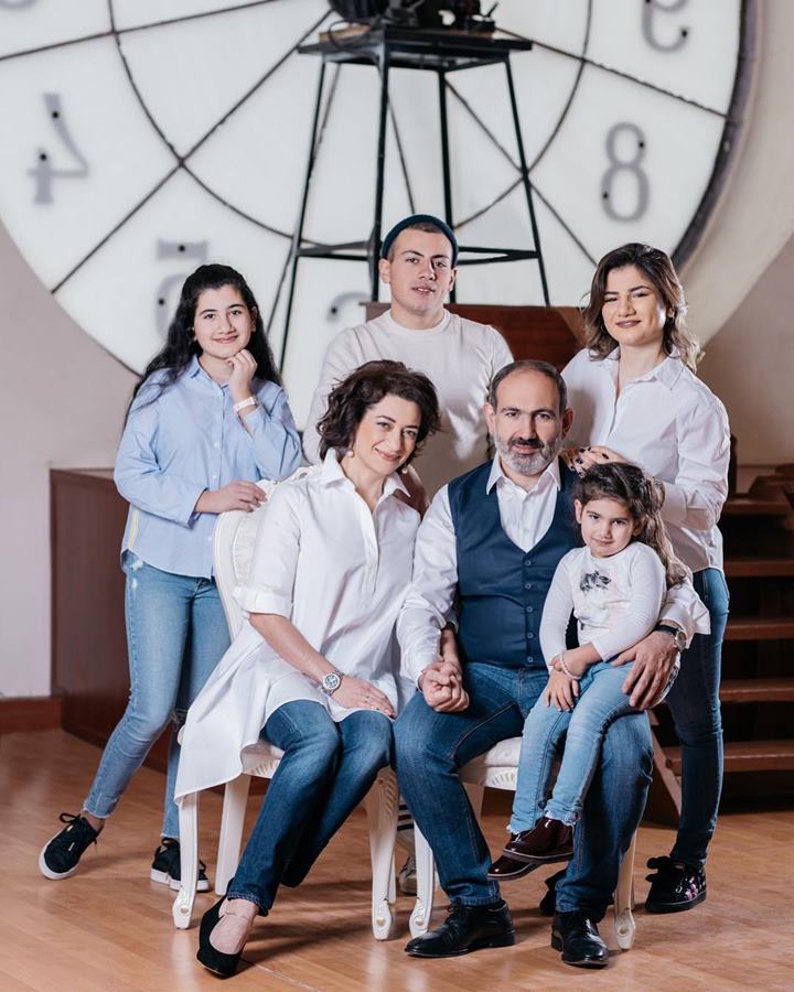 Anna Vachiki Hakobyan with her husband Nikol Pashinyan and children