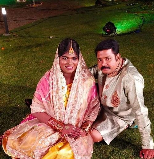 Aranthangi Nisha With Her Husband