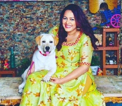 Archana Chandhoke With Her Pet Dog