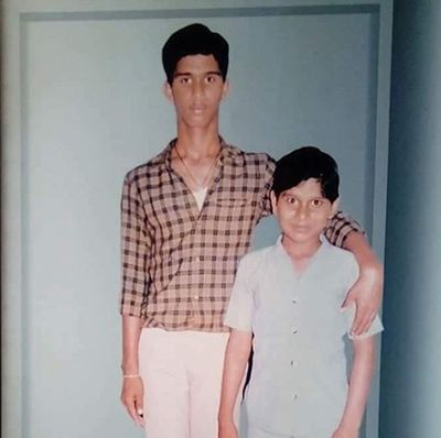 Childhood Picture of Gyanendra Purohit with his Brother