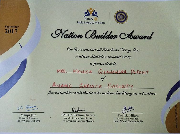 Monica Purohit - Rotary Nation Builder Award