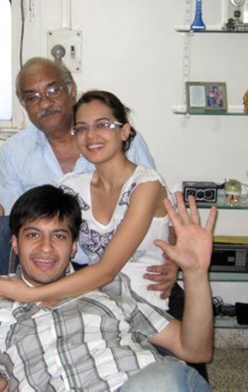 Shweta Agarwal with her father and brother