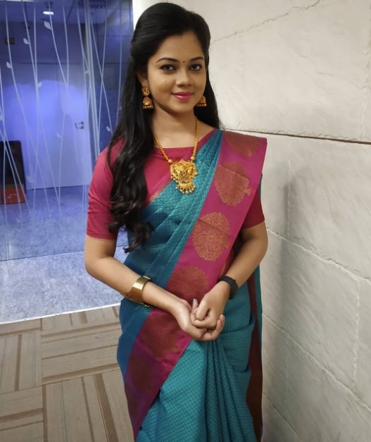 Anitha Sampath (Bigg Boss Tamil) Height, Age, Husband, Family ...