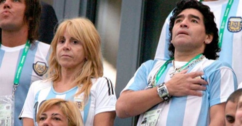 Claudia Villafane and Diego Maradona during a football world cup match