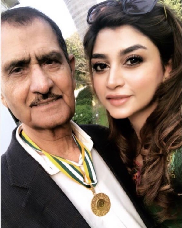 Zoya Nasir with her father 