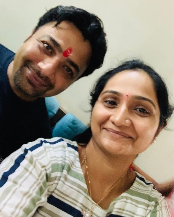 Hemant Kher with his sister
