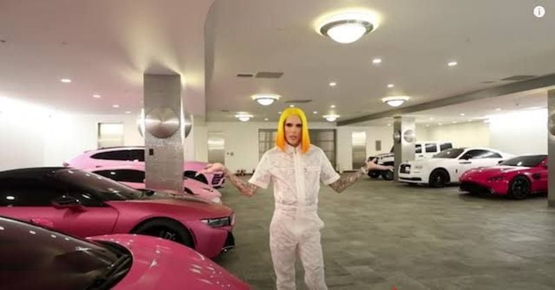 Jeffree Star with his cars