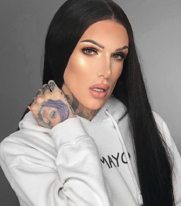 The Secret World of Jeffree Star - Wikipedia