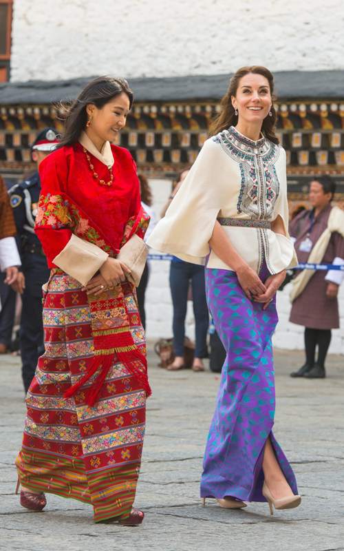 Queen Jetsun accompanying the Duchess of Cambridge during her royal visit to Bhutan