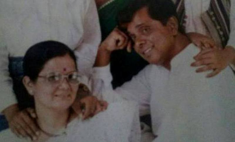 Sadashiv Amrapurkar with his wife