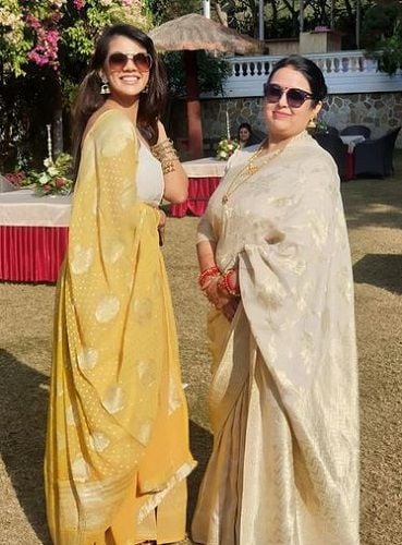 Tejasvi Singh Ahlawat with her Mother