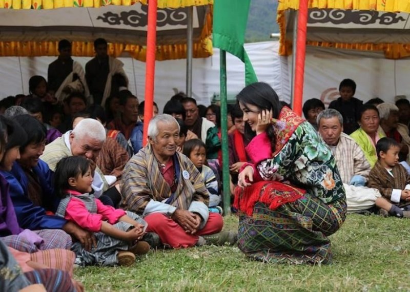 Jetsun Pema interacting with the villagers