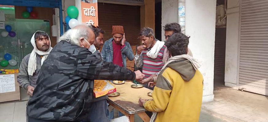 Anoop Khanna distributing food at his Dadi ki Rasoi