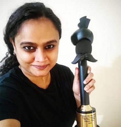 Kalyanee Mulay with her award