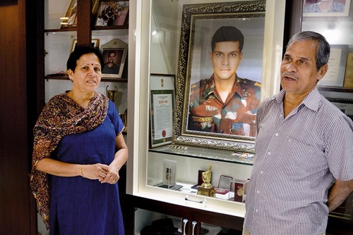 Sandeep's parents, K Unnikrishnan (father) and Dhanalakshmi Unnikirshnan (mother)