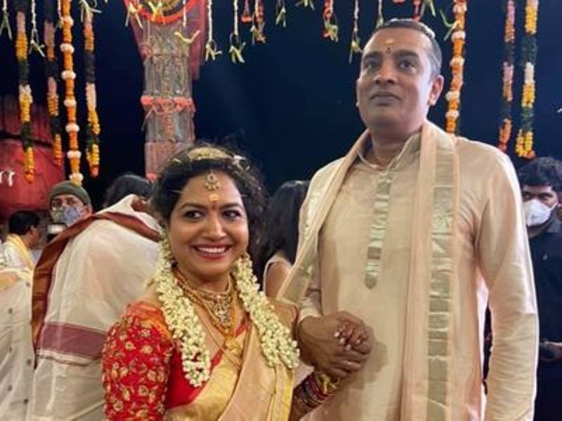 Sunitha Upadrashta and Ram Veerapaneni wedding photo