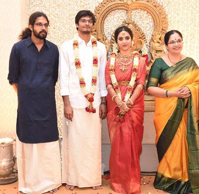 Bhagyalakshmi with her sons and daughter-in-law