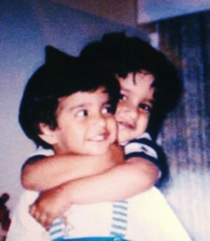 Ipsitaa Khullar in childhood with her brother