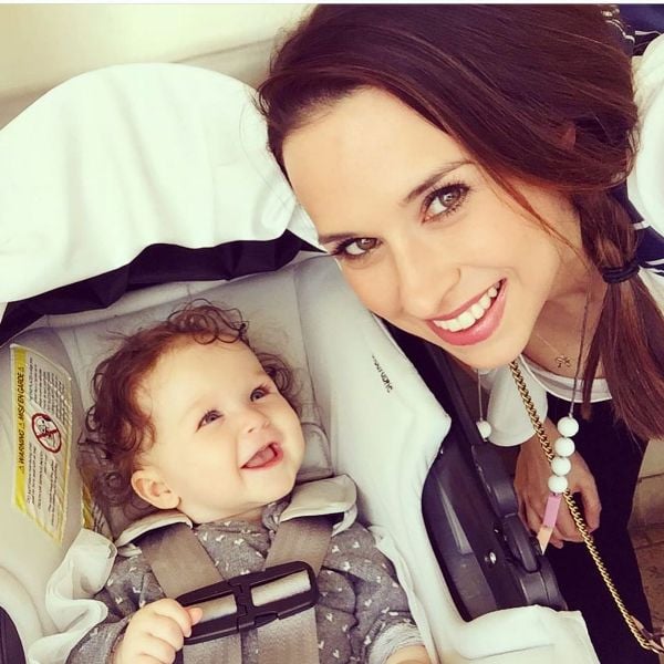 Lacey Chabert with her daughter