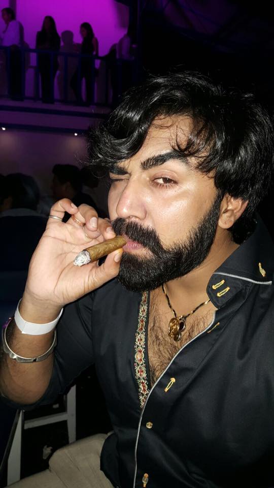 Sandeep Nahar smoking 