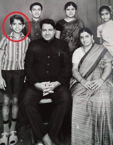 Shankar Aswath's childhood picture with his family
