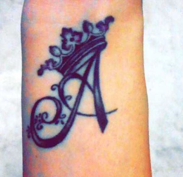 Aarushi's tattoo on her hand.