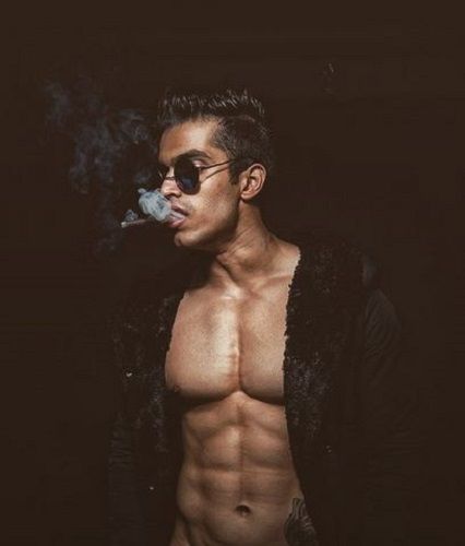Trevon Dias smoking