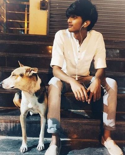 Vishwanath Haveri with his pet dog
