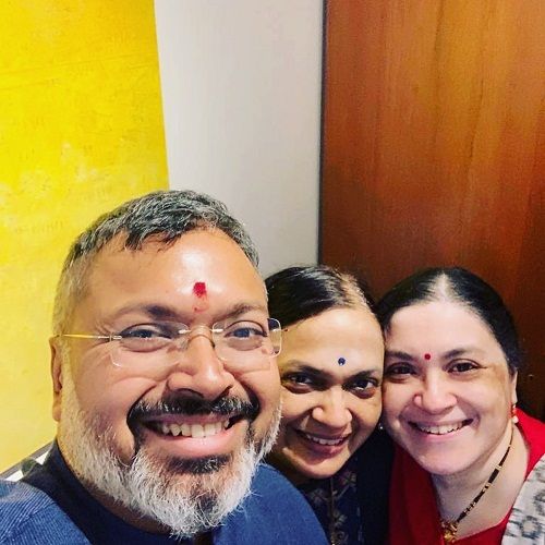 Devdutt Pattanaik with his sisters