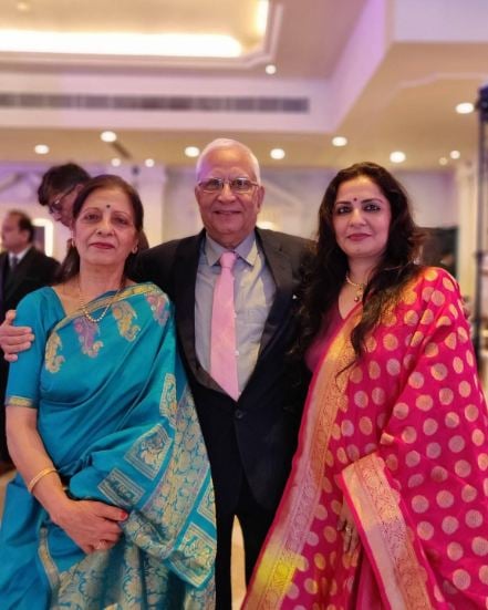 Maneeza Ahuja with her parents