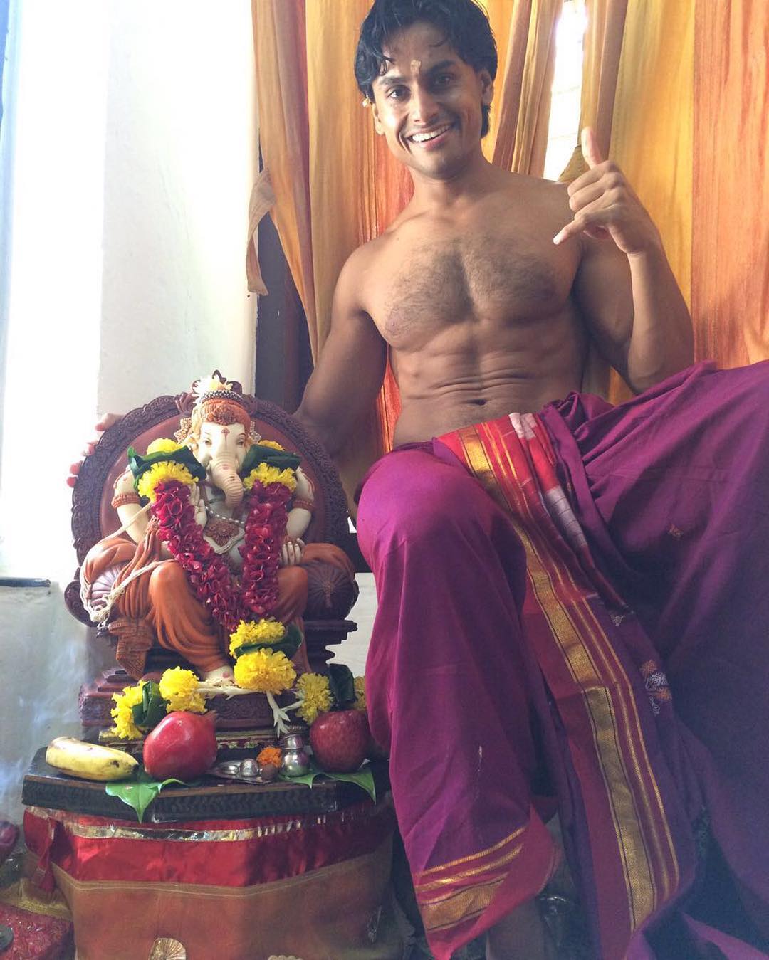 Nupur Shikhare with Lord Ganesha's idol