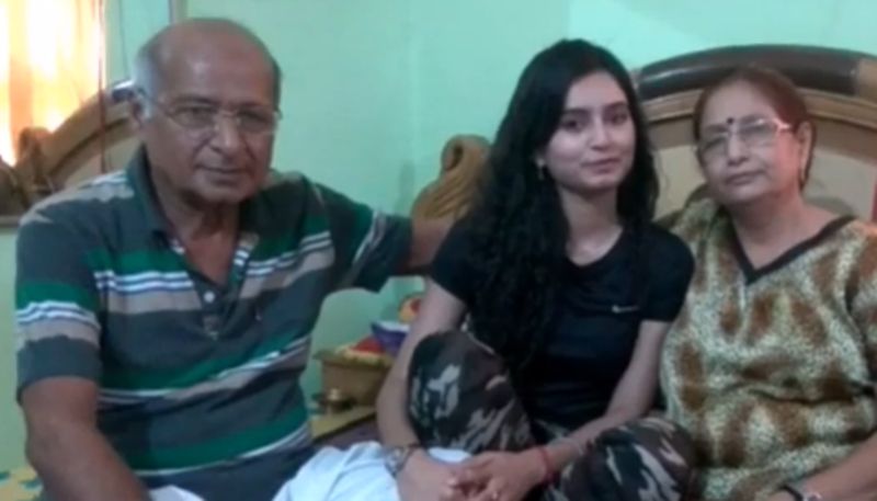 Rishikaa Singh Chandel with her Parents
