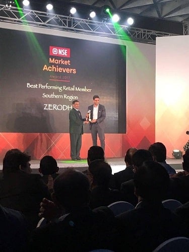Nithin Kamath receiving Market Achievers Award