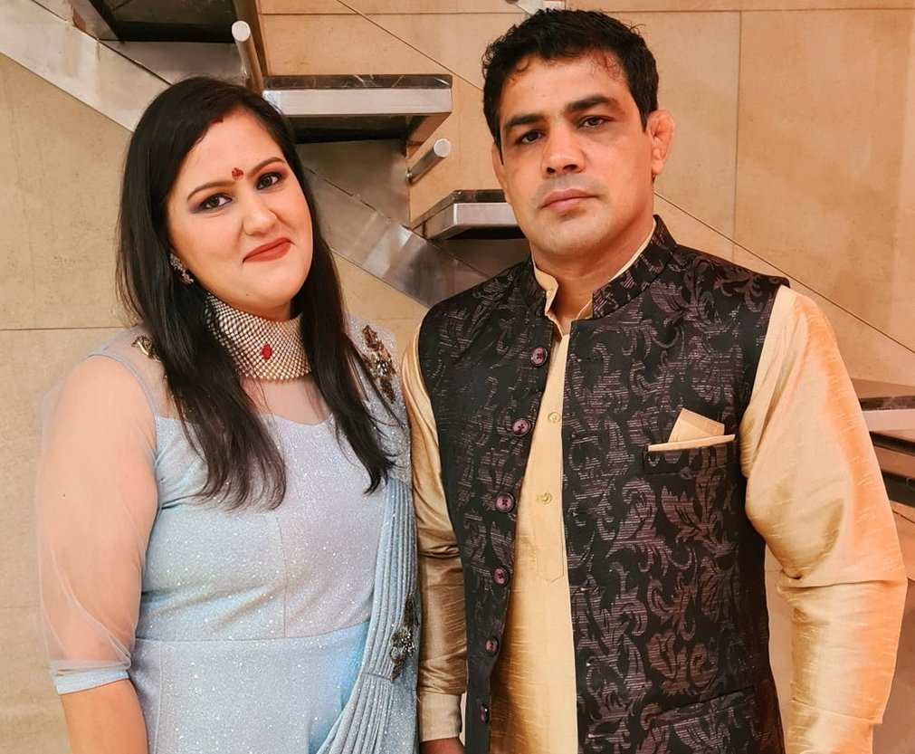 Savi Kumar with her husband 