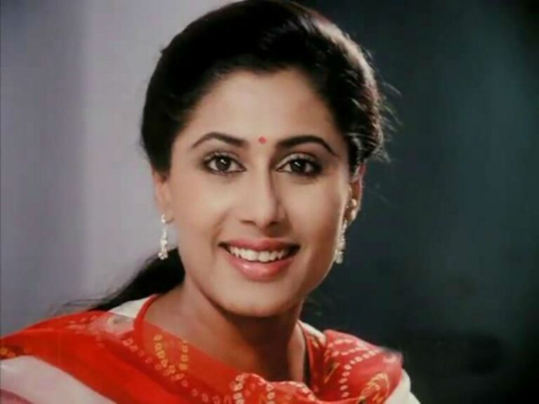 Smita Patil Age, Death, Husband, Children, Family, Biography & More ...