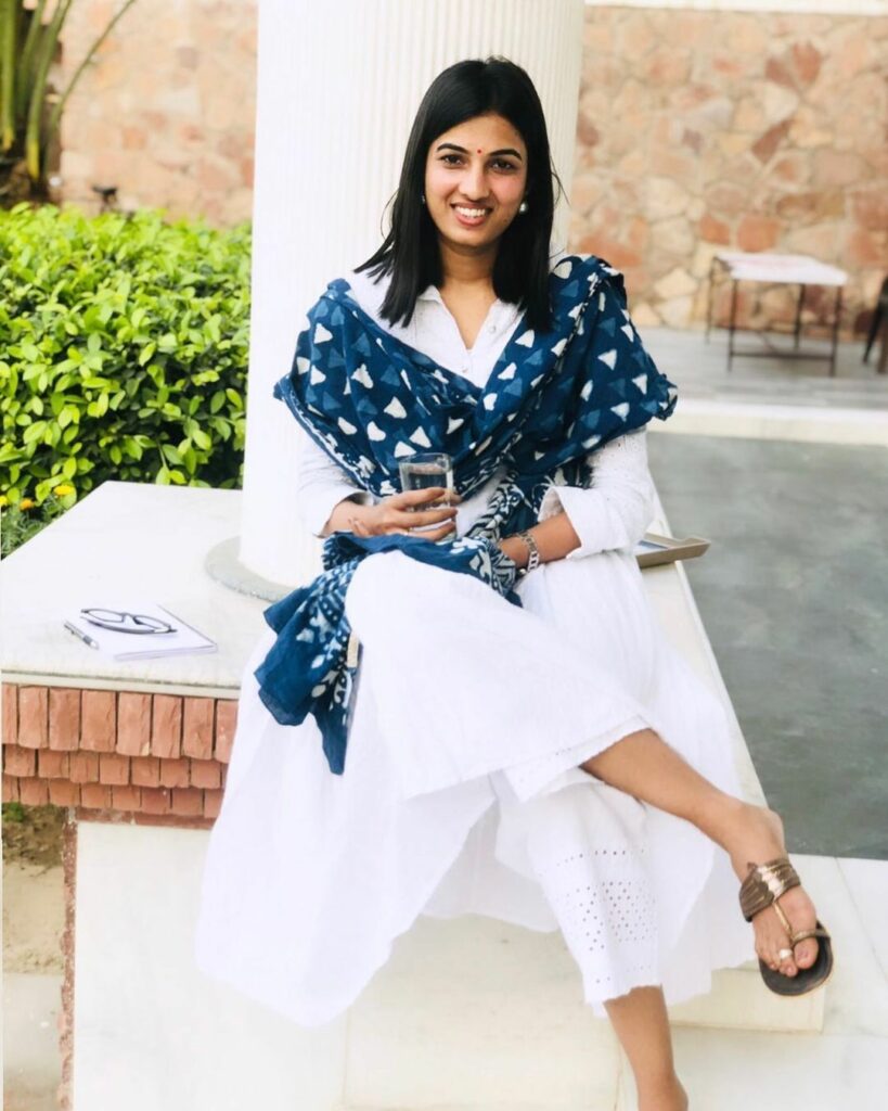 Jyoti Yadav (News Anchor) Age, Boyfriend, Husband, Family, Biography