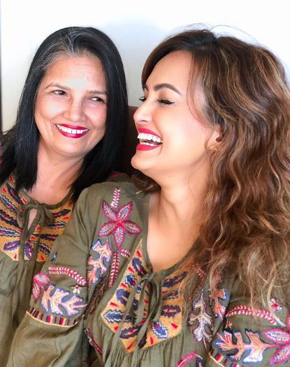 Nisha Rawal and her mother
