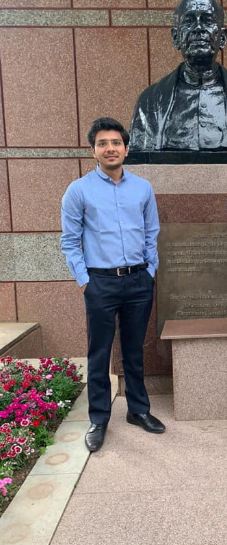 Shubham Gupta (IAS) Age, Girlfriend, Family, Biography & More ...