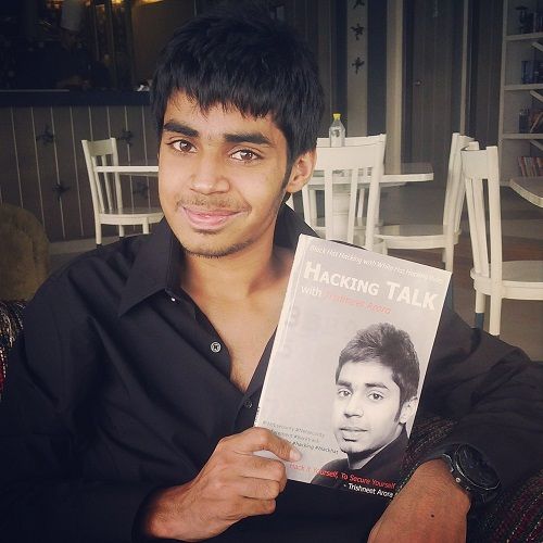 Trishneet Arora holding his book