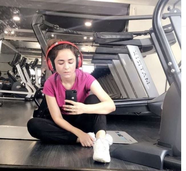 Yumna Zaidi's workout picture