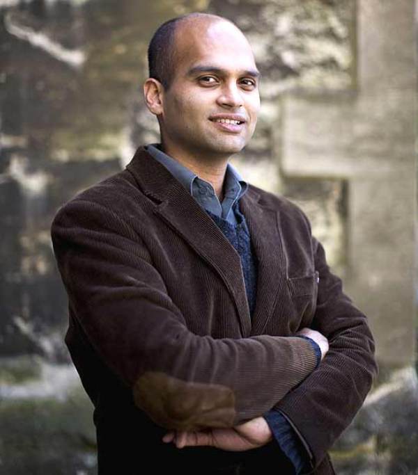 Aravind Adiga Age, Girlfriend, Wife, Children, Family, Biography & More