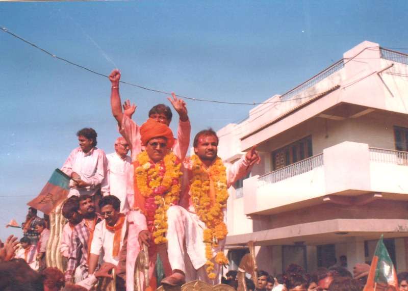 Mansukh Mandaviya after winning the Gujarat State Assembly election in 2002