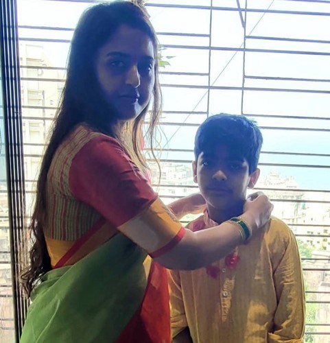 Pritam Munde with her son, Agastya Khade