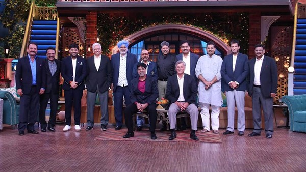 Yashpal Sharma (second from left) with Kapil Sharma and the rest of his 1983 World Cup team members